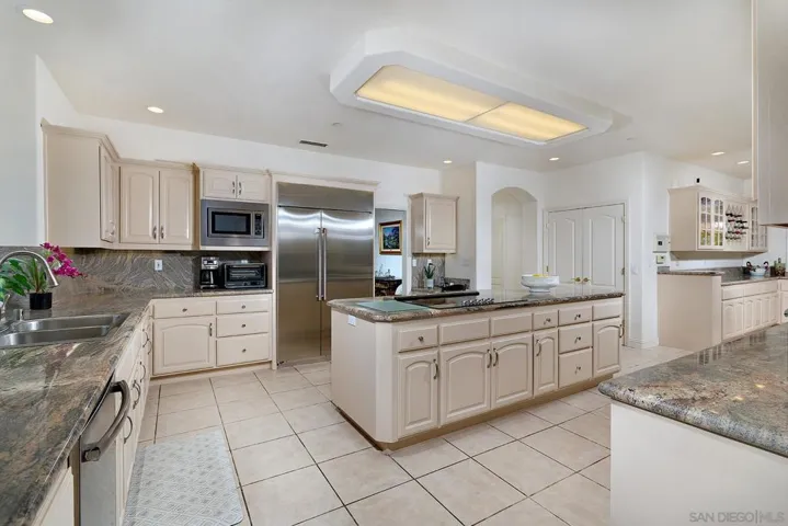 18151 Old Coach Rd, Poway, California 92064