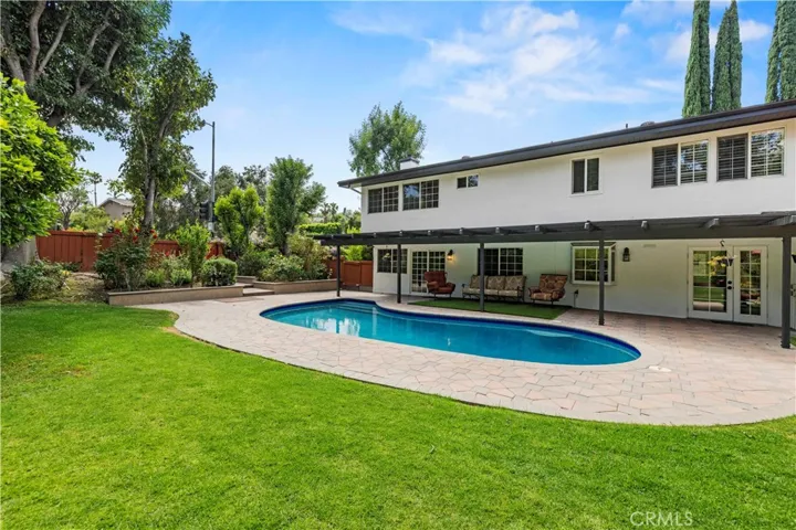 5943 Salamea Avenue, Woodland Hills, California 91367