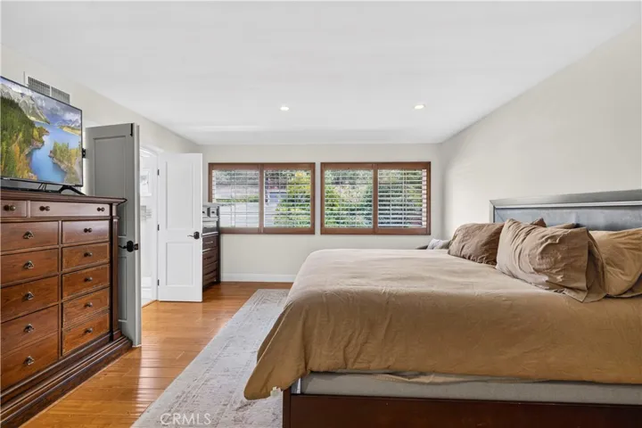 5943 Salamea Avenue, Woodland Hills, California 91367