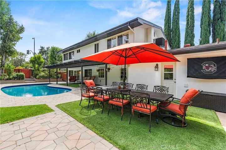 5943 Salamea Avenue, Woodland Hills, California 91367