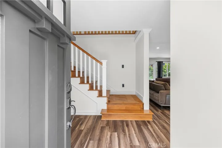 5943 Salamea Avenue, Woodland Hills, California 91367