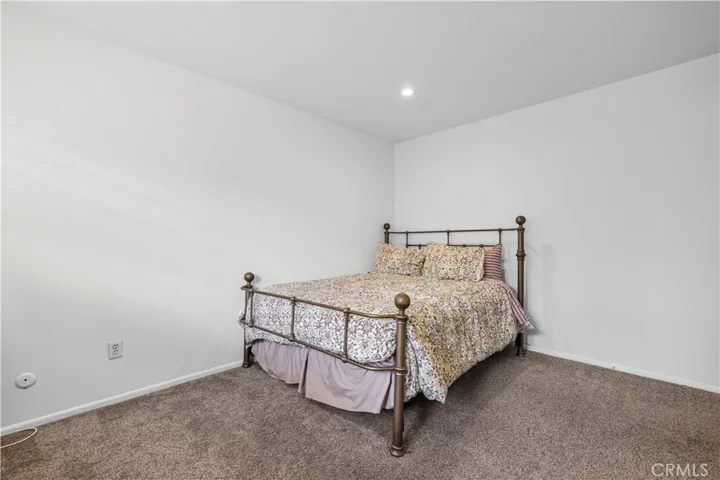 5943 Salamea Avenue, Woodland Hills, California 91367