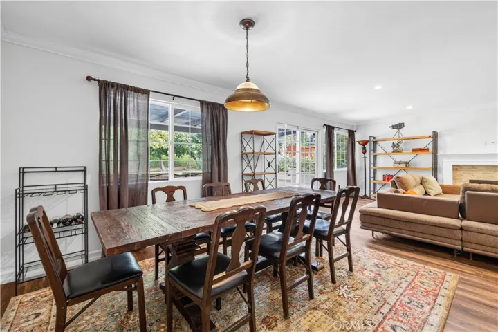 5943 Salamea Avenue, Woodland Hills, California 91367