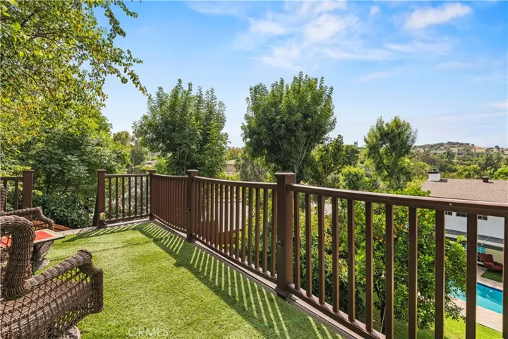 5943 Salamea Avenue, Woodland Hills, California 91367