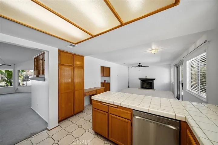 956 Hedges, Corona, California 92878
