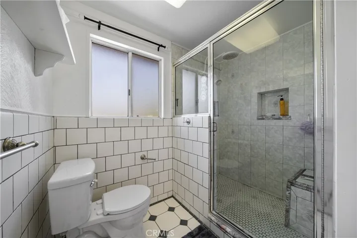 956 Hedges, Corona, California 92878