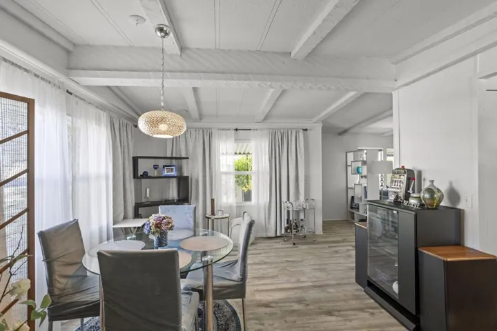 5-web-or-mls-246-laredo-dr
