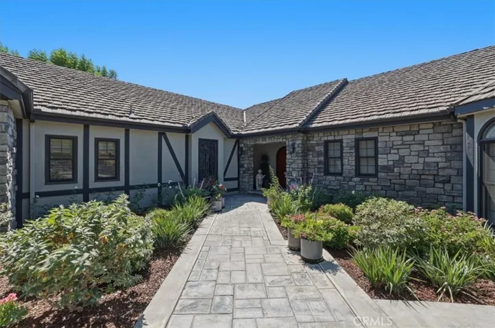 2445 Rolling Ridge Road, Riverside, California 92506