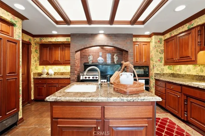 2445 Rolling Ridge Road, Riverside, California 92506
