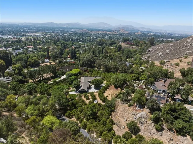 2445 Rolling Ridge Road, Riverside, California 92506