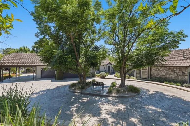 2445 Rolling Ridge Road, Riverside, California 92506
