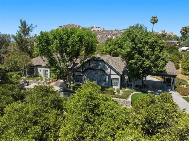 2445 Rolling Ridge Road, Riverside, California 92506