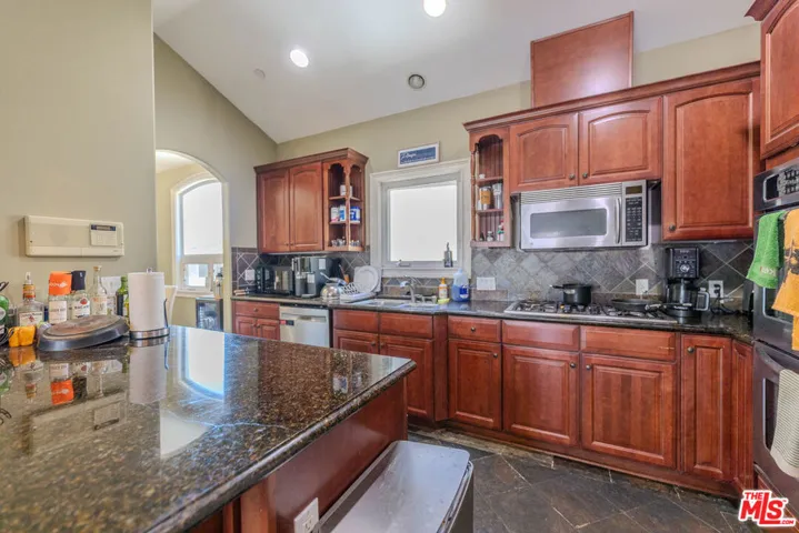 1912 Vanderbilt Lane C, Redondo Beach, California 90278