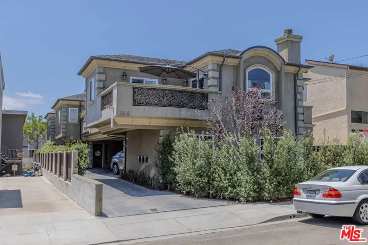 1912 Vanderbilt Lane C, Redondo Beach, California 90278