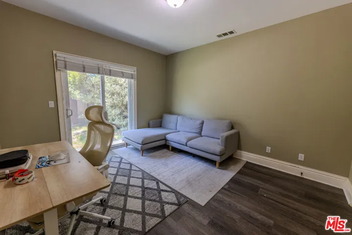 1912 Vanderbilt Lane C, Redondo Beach, California 90278