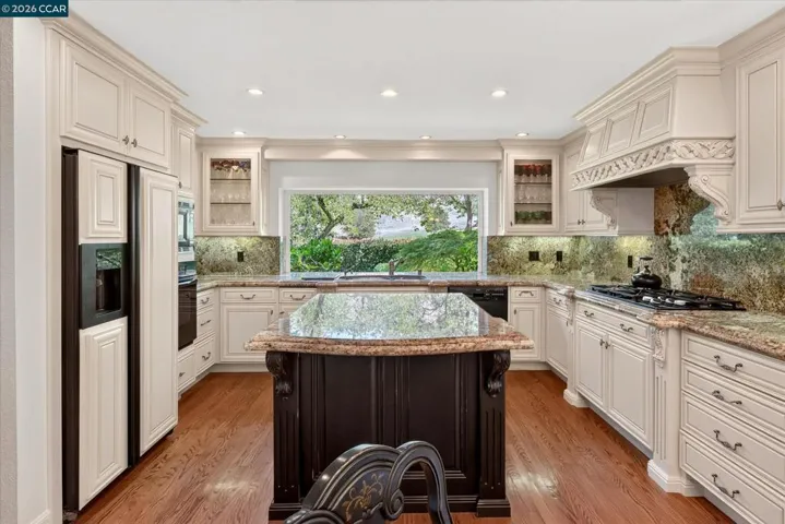 549 Buttonwood Dr, Danville, California 94506