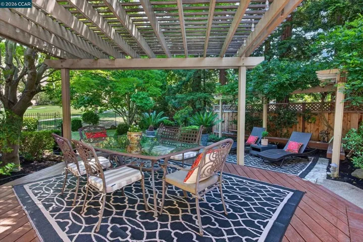 549 Buttonwood Dr, Danville, California 94506