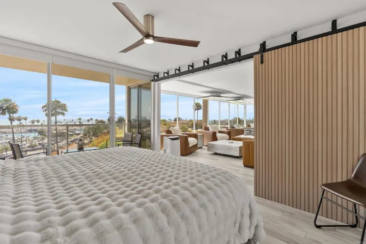 1200 Harbor Drive N 4b, Oceanside, California 92054
