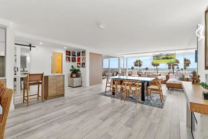 1200 Harbor Drive N 4b, Oceanside, California 92054