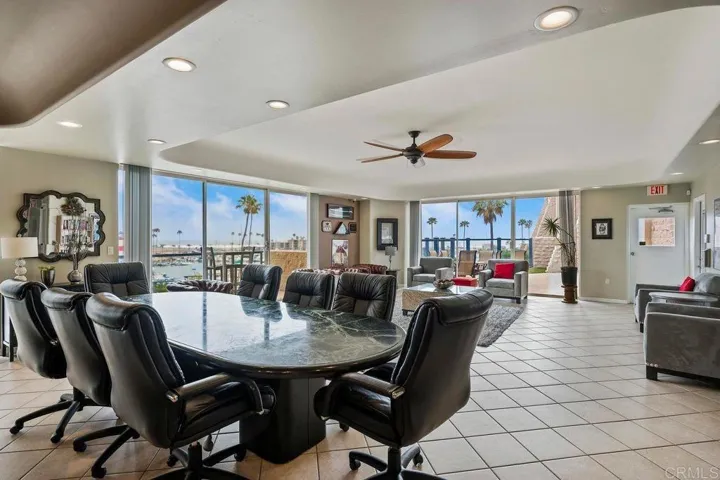1200 Harbor Drive N 4b, Oceanside, California 92054