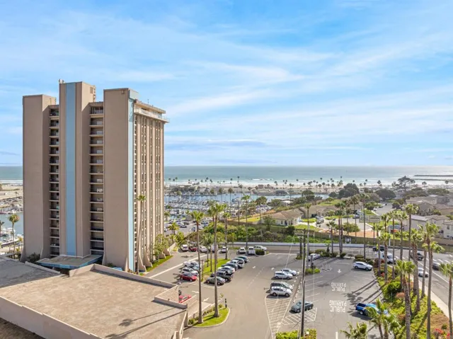 1200 Harbor Drive N 4b, Oceanside, California 92054