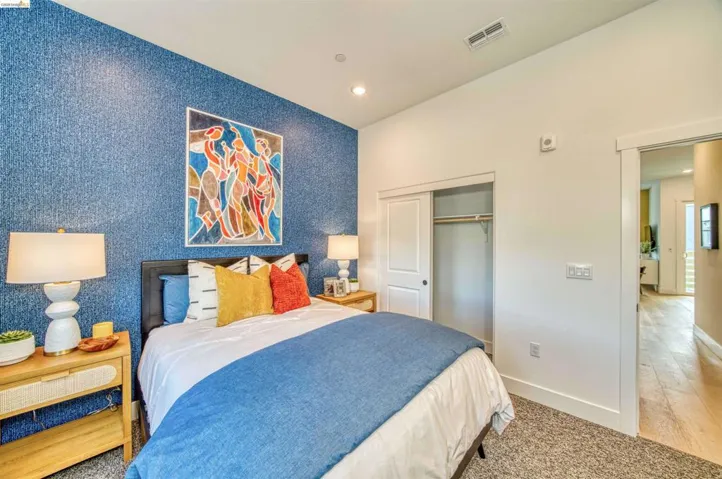 28929 Parkridge Loop 80, Hayward, California 94544