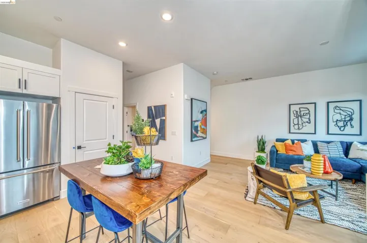 28929 Parkridge Loop 80, Hayward, California 94544