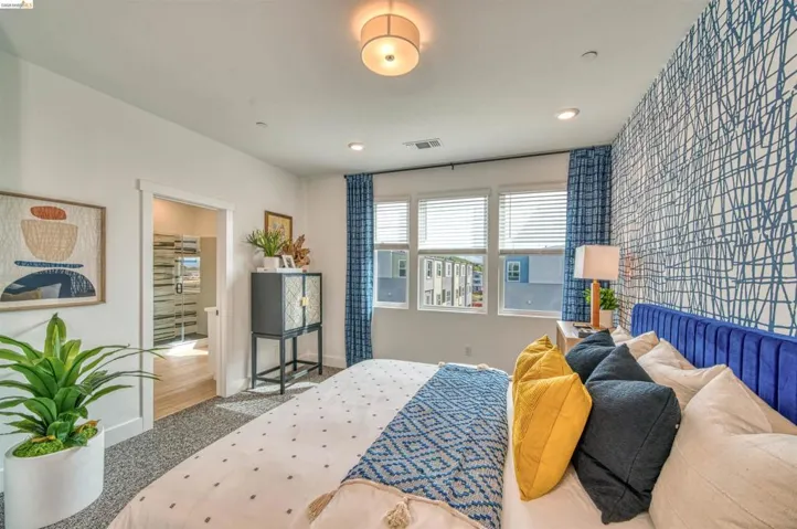 28929 Parkridge Loop 80, Hayward, California 94544