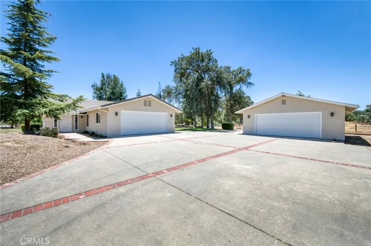 32115 Turkey Track, Auberry, California 93602