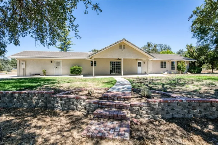 32115 Turkey Track, Auberry, California 93602