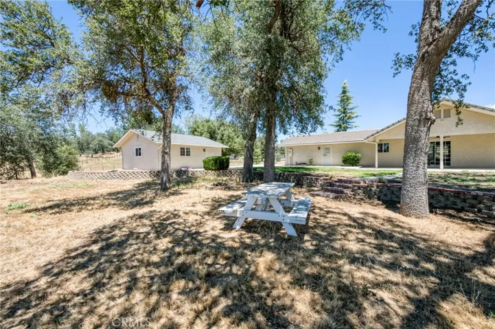 32115 Turkey Track, Auberry, California 93602