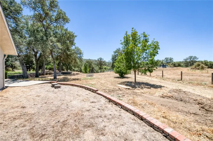 32115 Turkey Track, Auberry, California 93602
