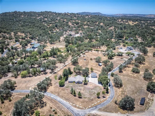 32115 Turkey Track, Auberry, California 93602
