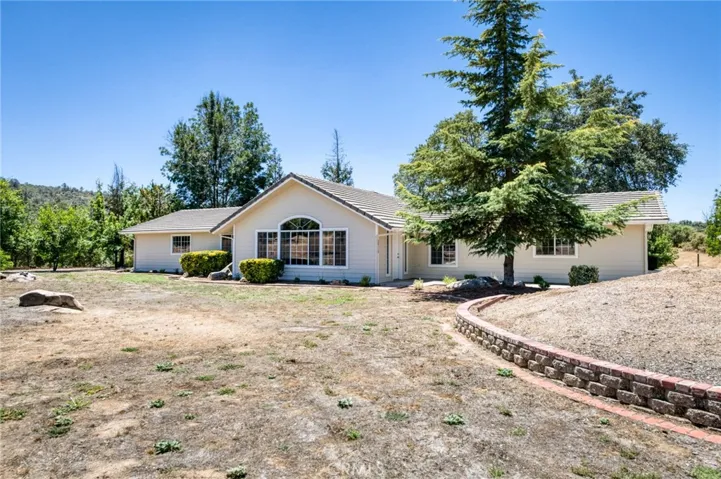 32115 Turkey Track, Auberry, California 93602
