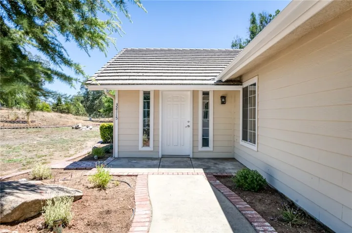 32115 Turkey Track, Auberry, California 93602