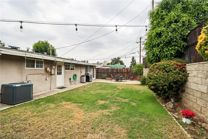 1107 E Walnut Avenue, Glendora, California 91741