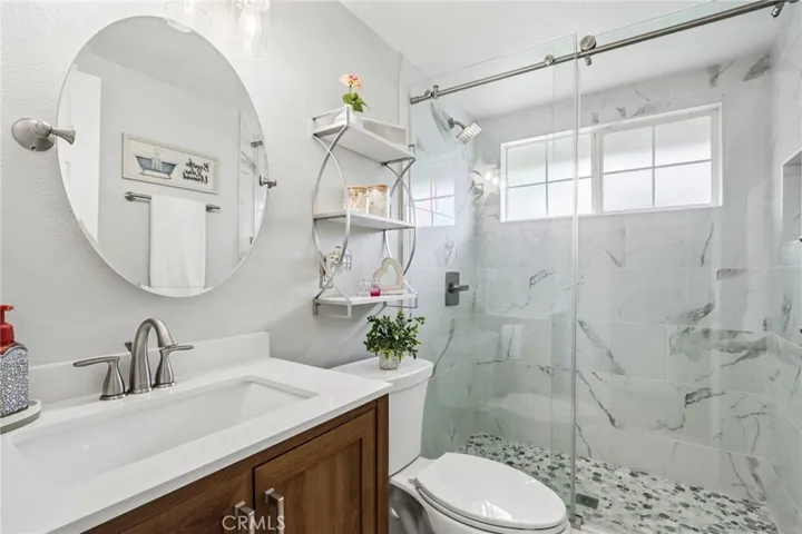 1107 E Walnut Avenue, Glendora, California 91741