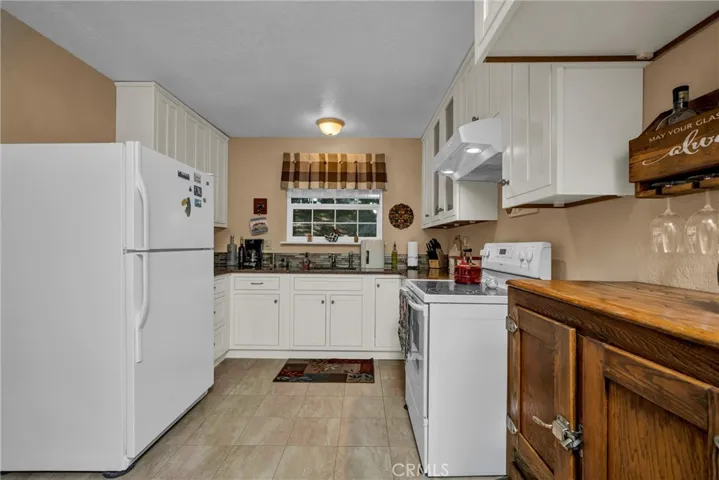 16635 Mountain View Drive, Cobb, California 95426