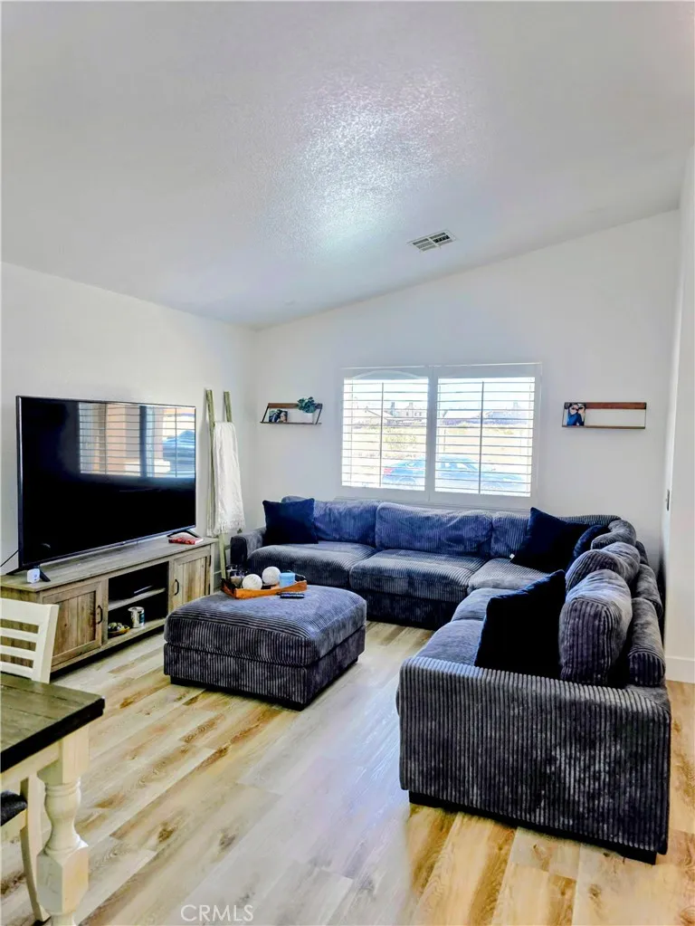 11324 Villa Street, Adelanto, California 92301 — photo 5