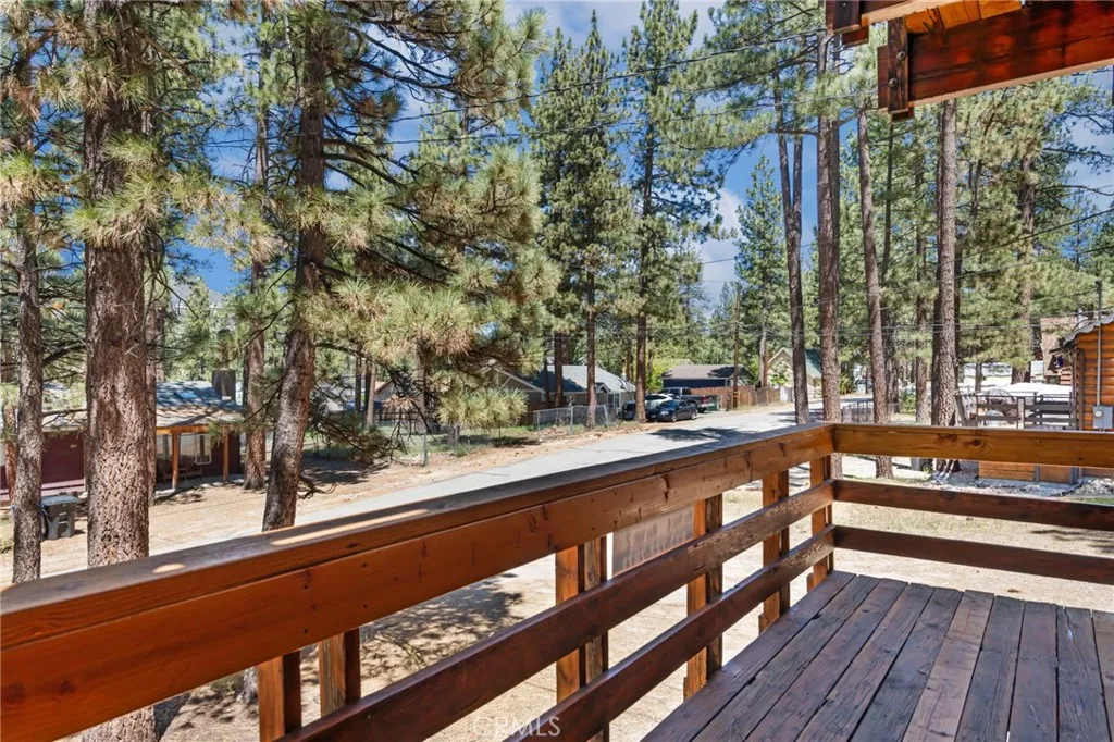 626 W Aeroplane Boulevard, Big Bear City, California 92314 — photo 5