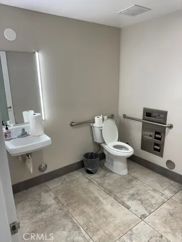 823 N Harbor, Fullerton, California 92832 — photo 4
