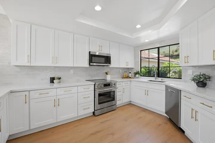2262 Vista Valley Lane, Vista, California 92084