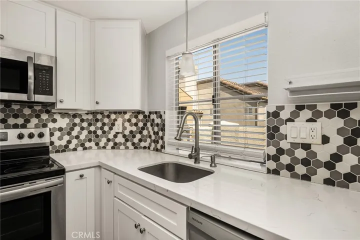 310 Lake Street 301, Huntington Beach, California 92648