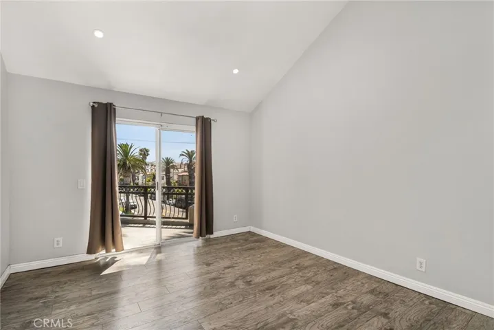 310 Lake Street 301, Huntington Beach, California 92648
