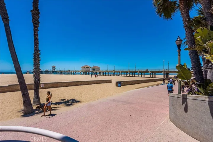 310 Lake Street 301, Huntington Beach, California 92648