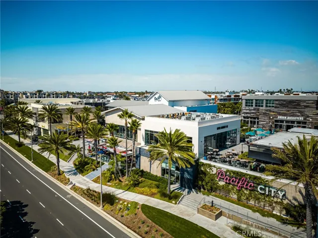 310 Lake Street 301, Huntington Beach, California 92648