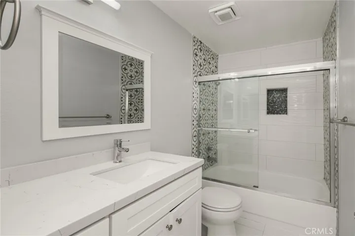 310 Lake Street 301, Huntington Beach, California 92648