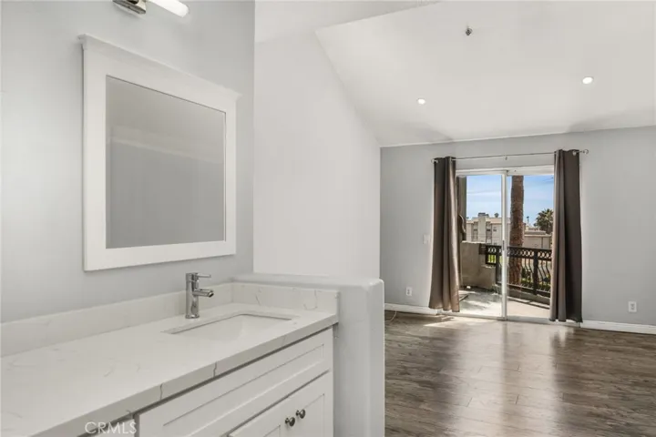 310 Lake Street 301, Huntington Beach, California 92648