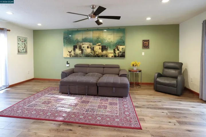 1501 Lassen Ct, Vallejo, California 94591