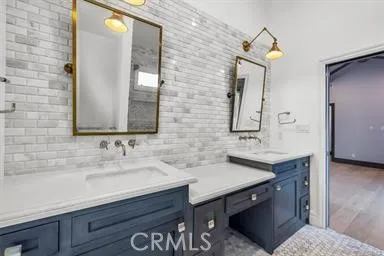 641 11th Street, Manhattan Beach, California 90266
